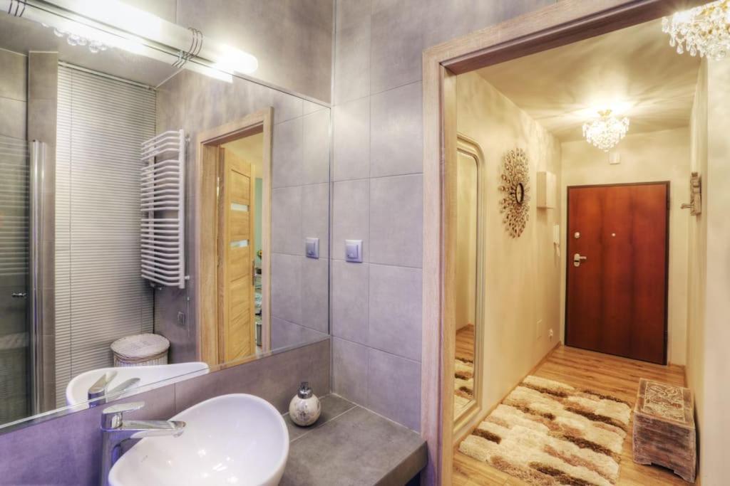 Ekskluzywny Apartament W Centrum Z Balkonem I Parkingiem Cracóvia Exterior foto